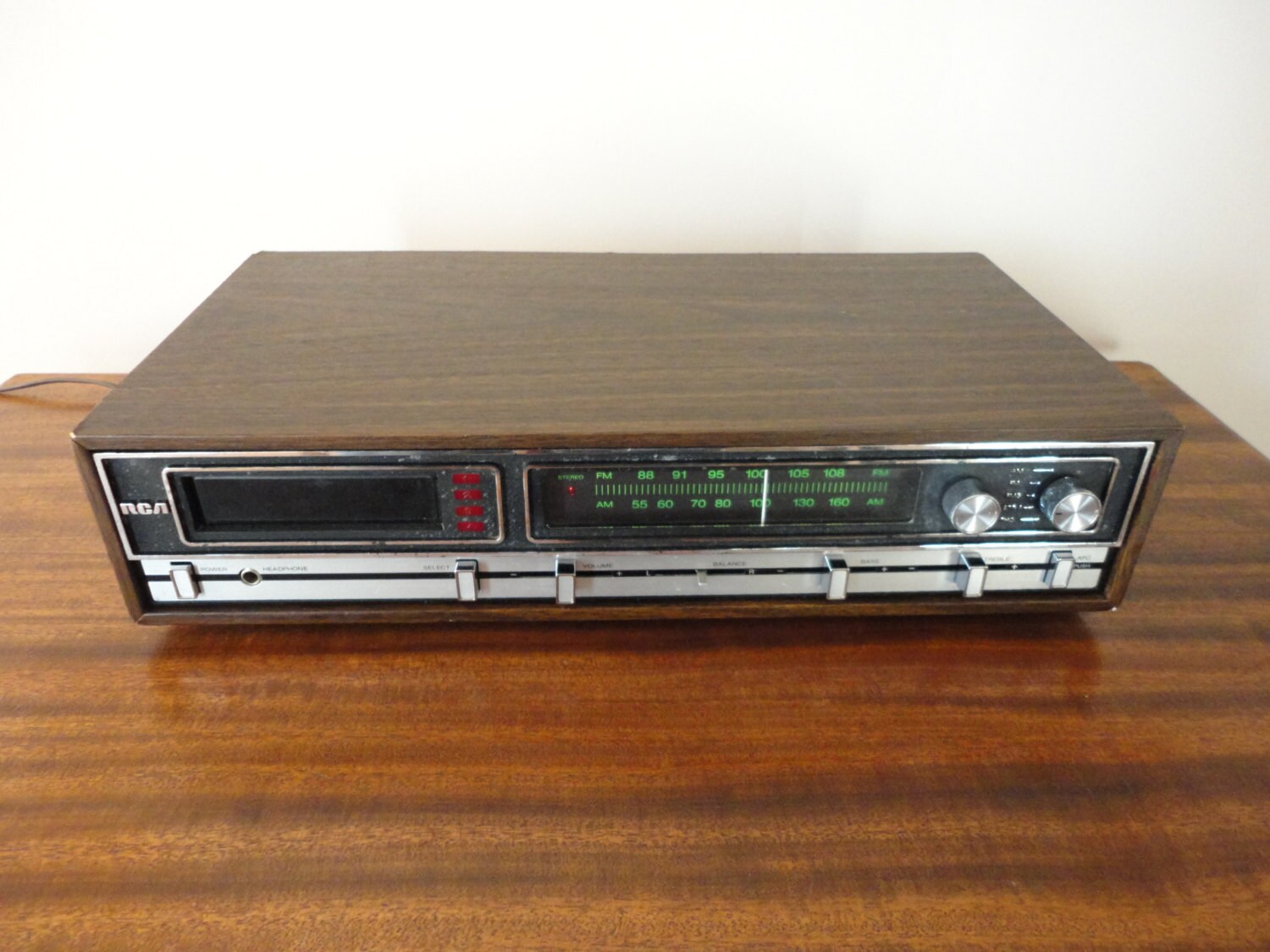 Items similar to Vintage RCA VYC512W Stereo Receiver on Etsy