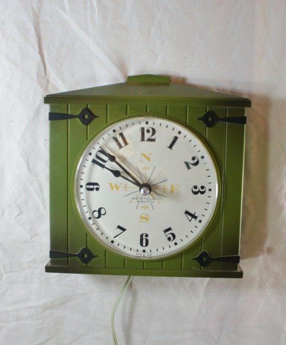 Westclox Kitchen Wall Clock Avocado Green Barn Shaped Black