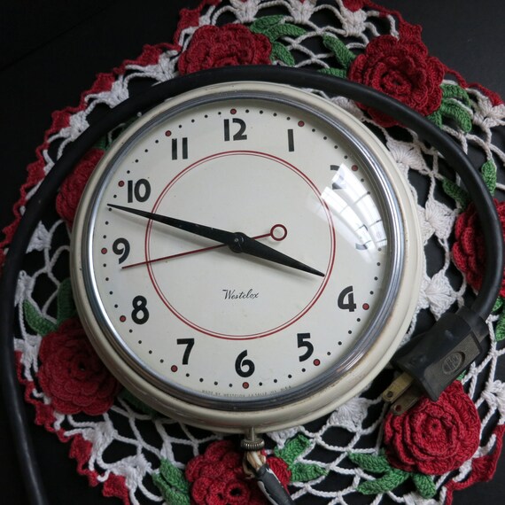 1950's Vintage Westclox Orb Kitchen Wall Clock