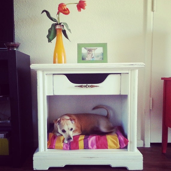 End table/Dog bed