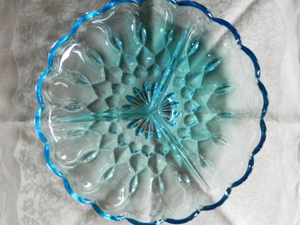 Vintage Ice Blue Depression Glass Fluted Divided Round Nut 3297