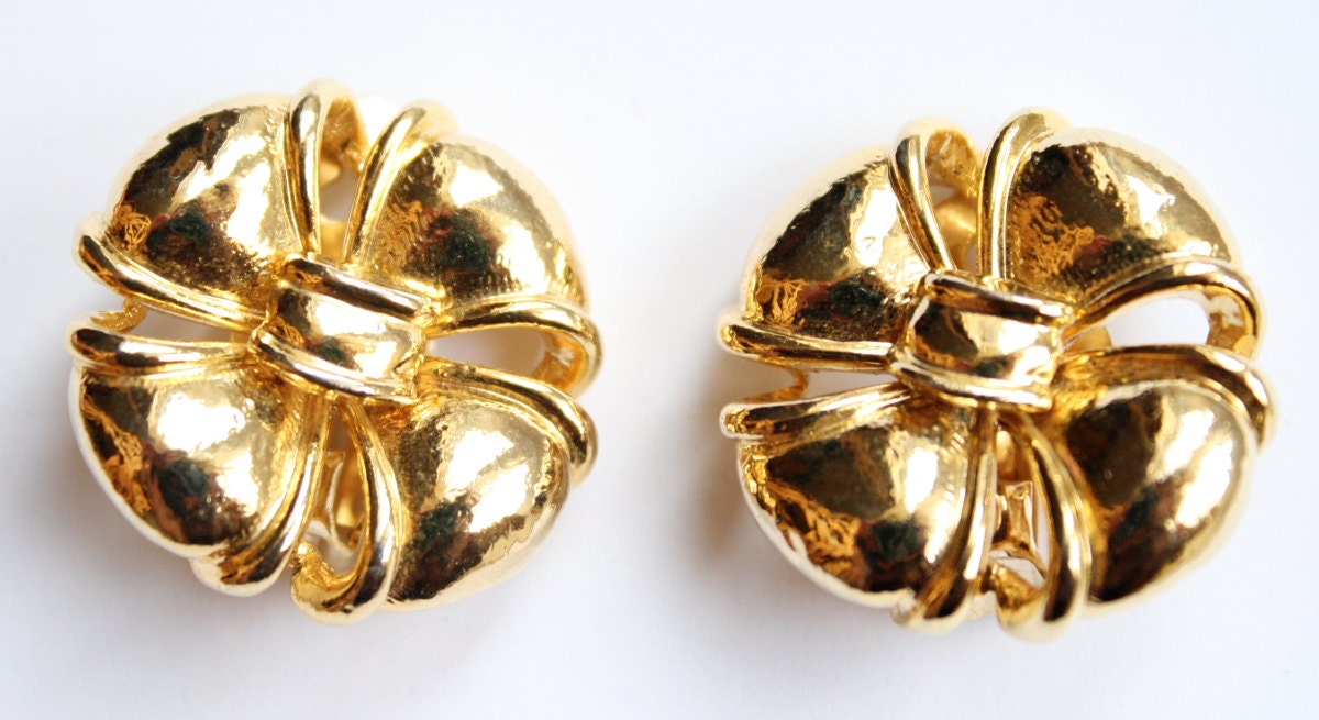 1980s gold earrings
