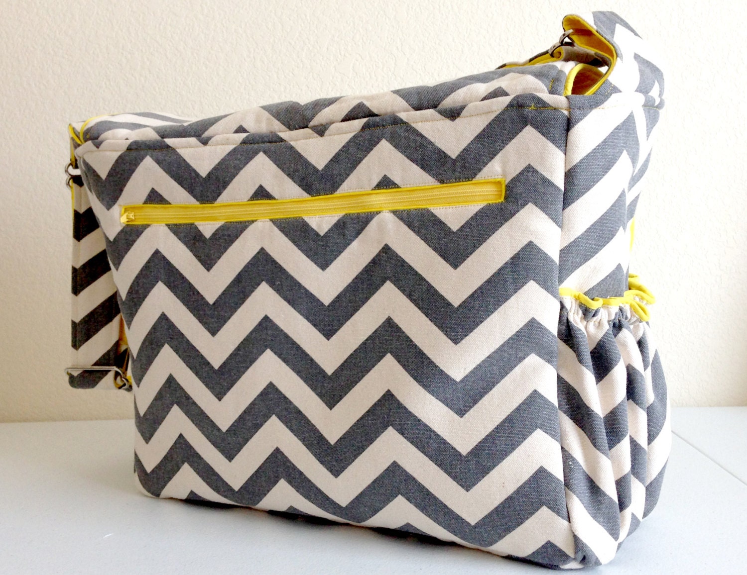 Large Messenger Diaper Bag with Divider Gray Chevron and