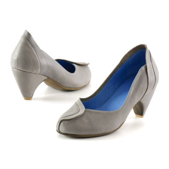 ladies grey leather shoes