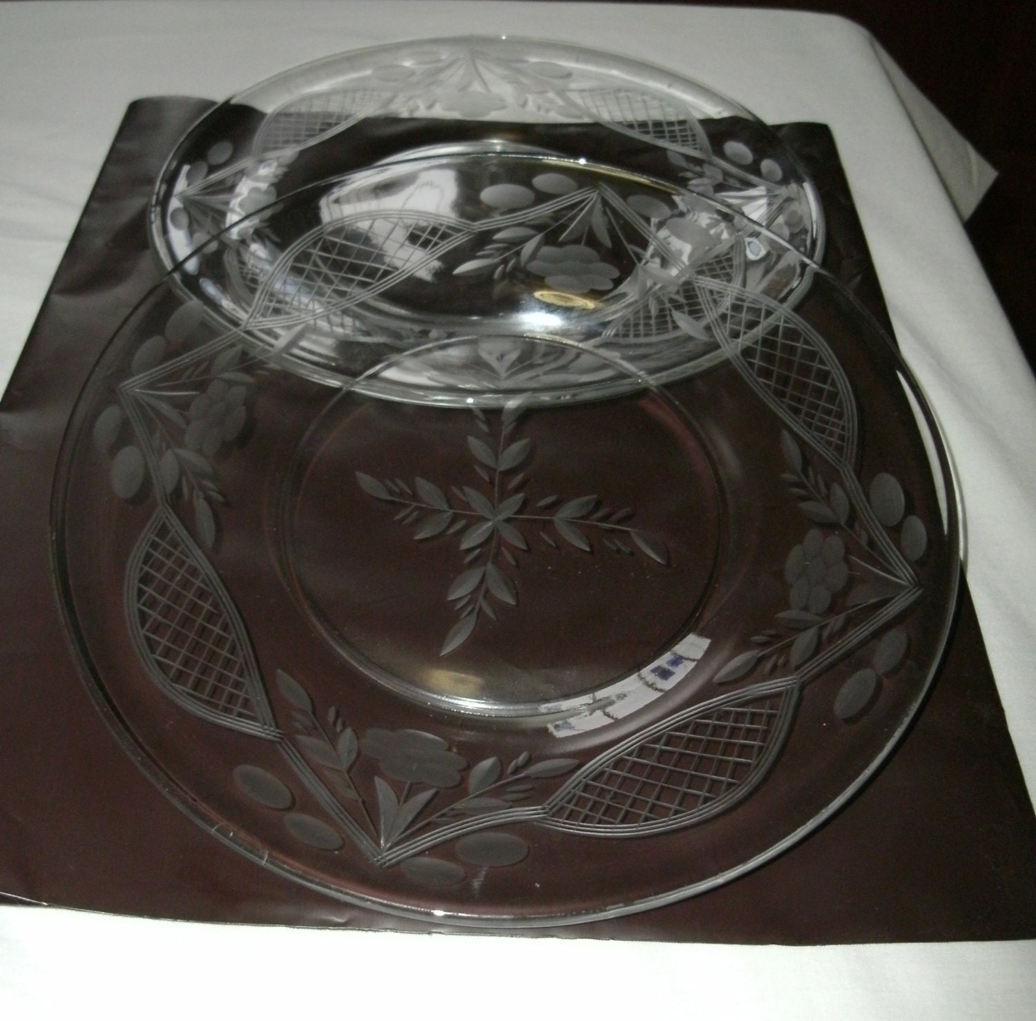 Art Nouveau Style Etched Glass Plates 8 Clear