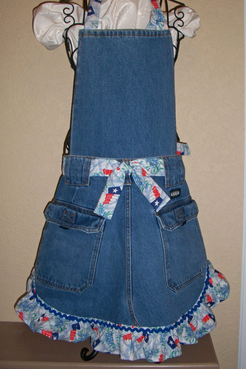 Woodworking Apron From Old Jeans