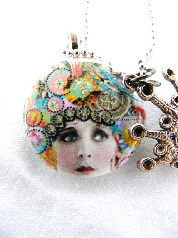 The Queen and Her Crown Covered Button Pendant by meiguidesigns