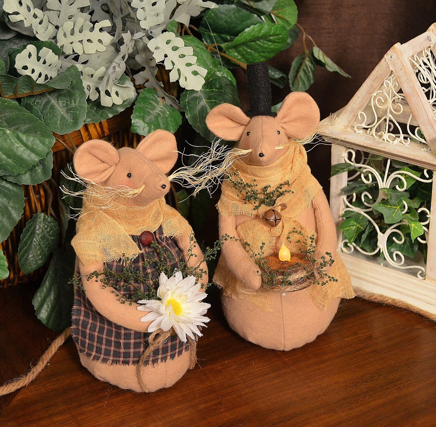 Prim Mice Couple Primitive Mouse Spring Decor Summer Decor