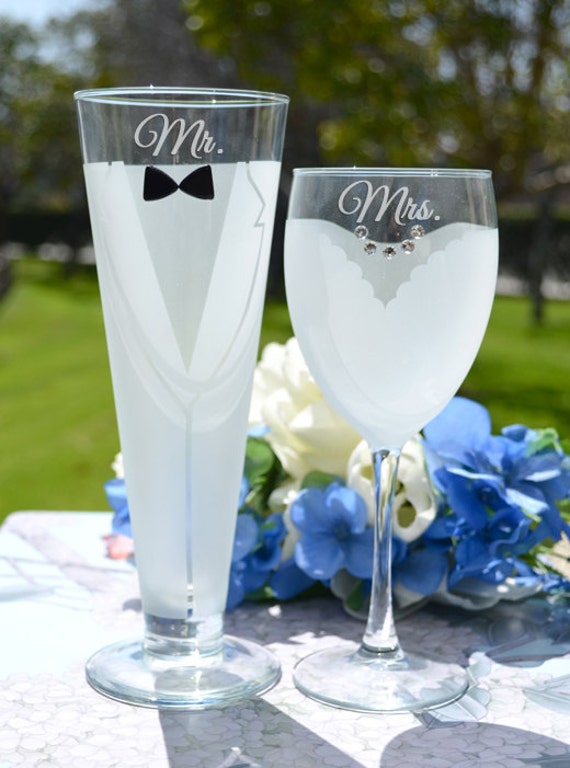 Items similar to Bride and Groom Glasses Set Custom Engraved Bride