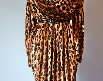 Chetta B 80s Cocktail Leopard Print Wiggle Dress