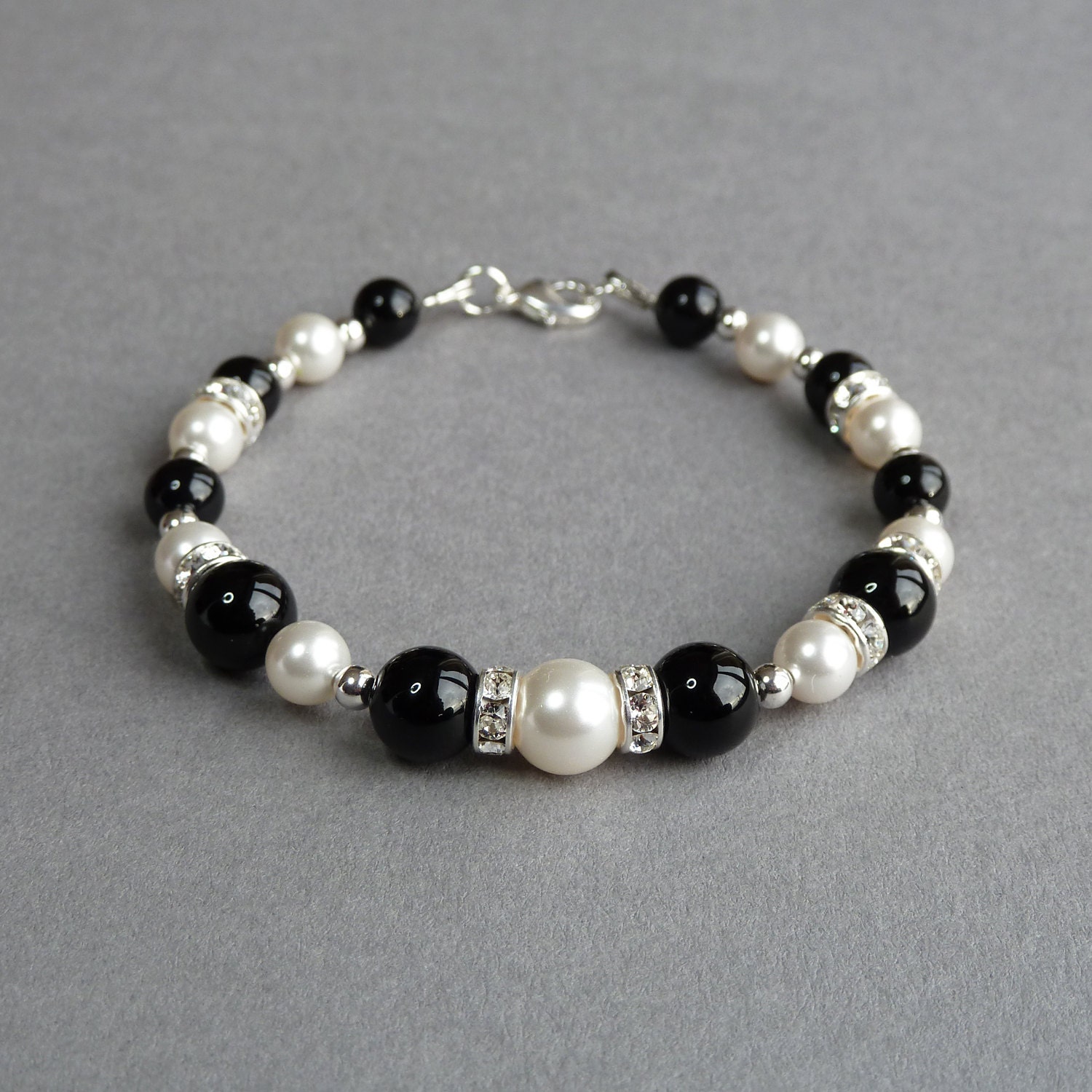 Black Onyx and White Pearl Bracelet Jet Black Bridesmaid Black Onyx and White Pearl Bracelet Jet Black Bridesmaid