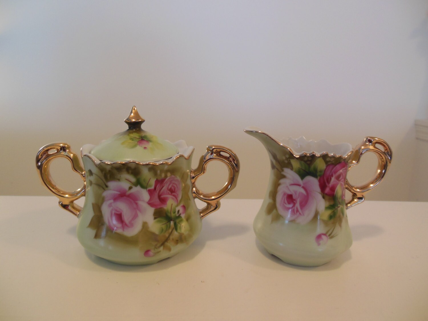 dating a gemini meme