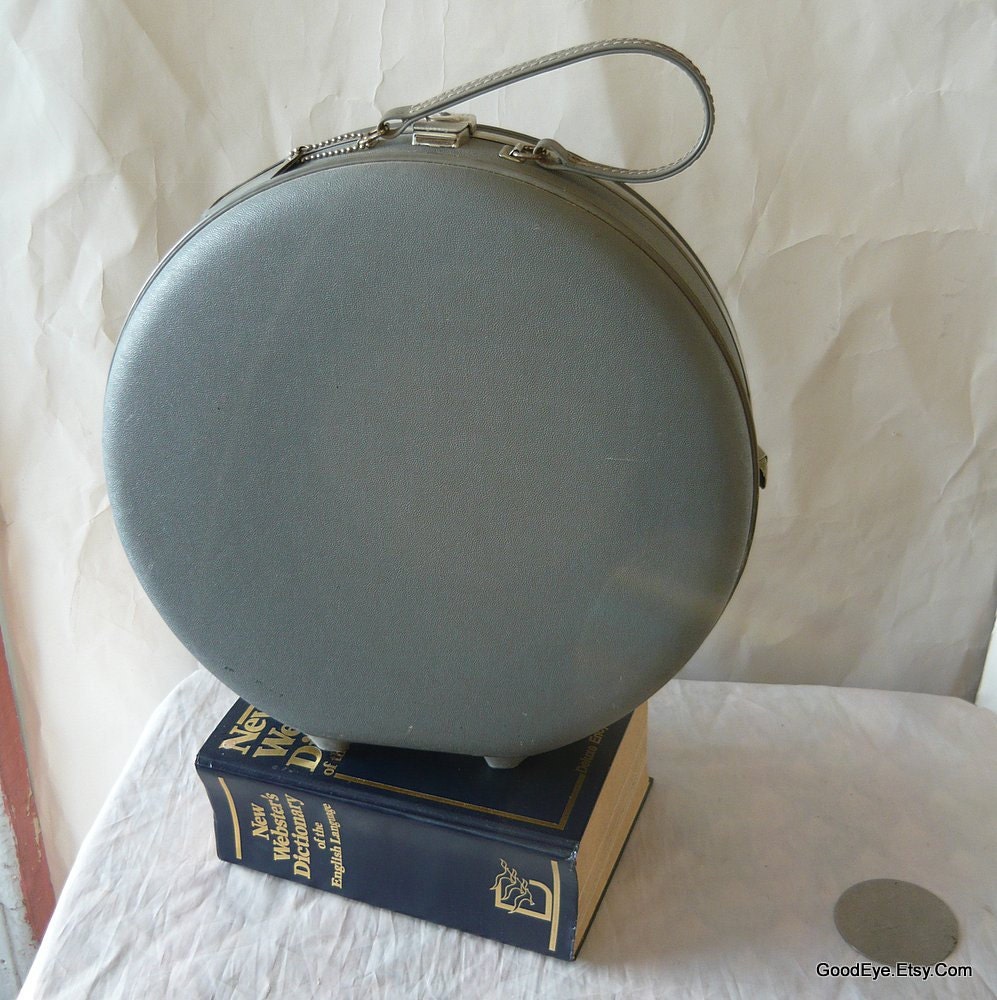 vintage american tourister round luggage