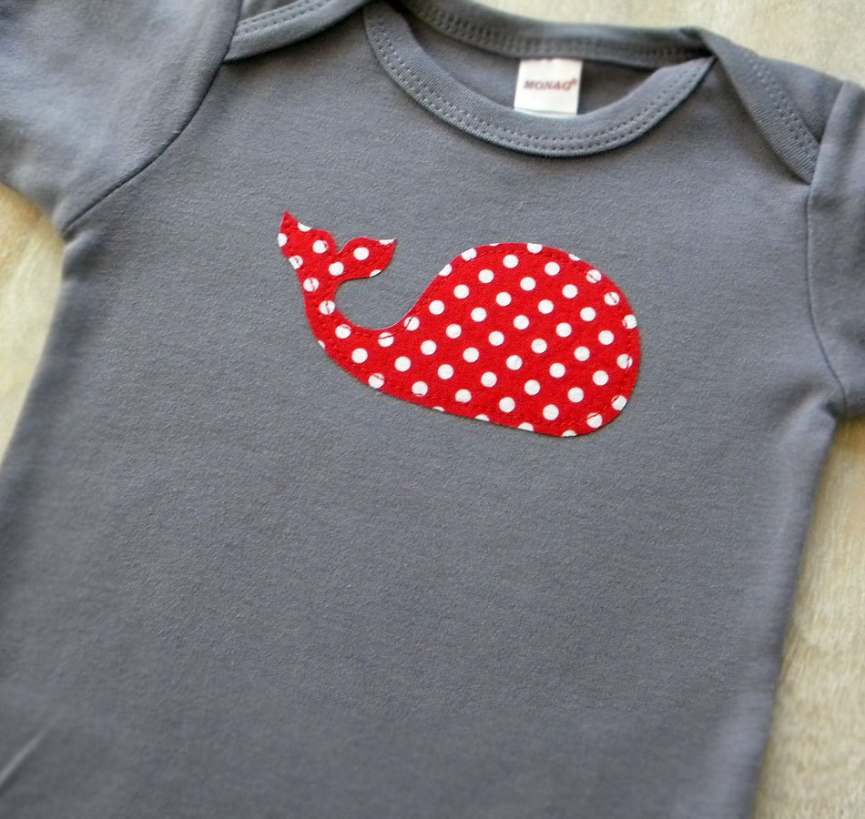 Baby Boy Clothing // Whale Bodysuit // size 612 months