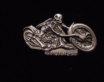 vintage harley davidson pin. GREAT SHAPE aprox 2 inches old school