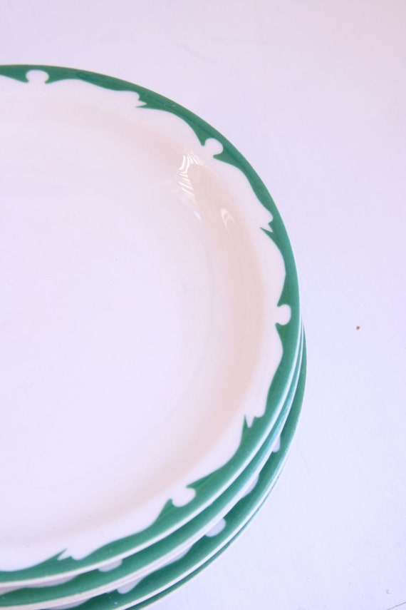 Vintage buffalo china plates dark green border set of 5