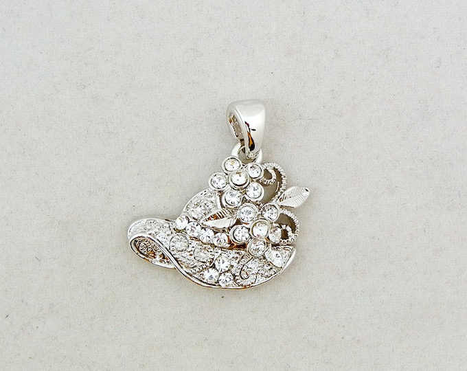 Small Silver-tone Rhinestone Hat with Flower Pendant