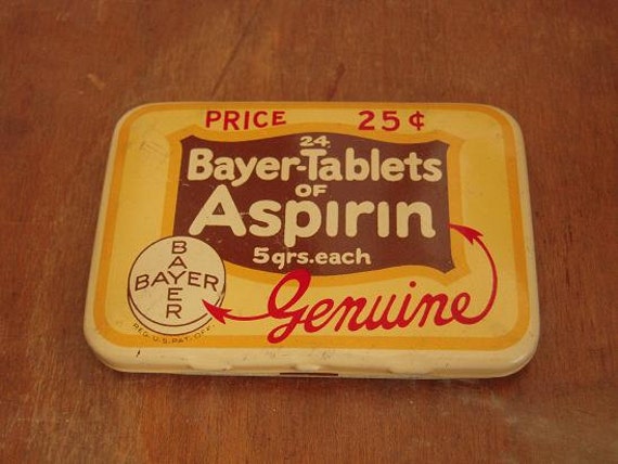 Vintage 24 Tablet Bayer Aspirin Tin Advertising 1 3/4 by