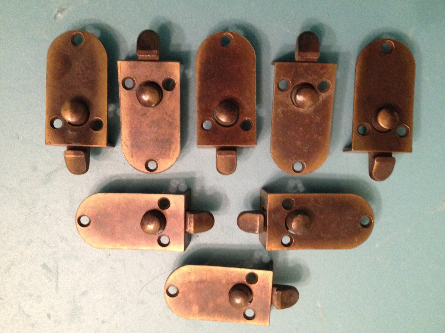 6 Low Teck LATCHES Keeler Brass Latches, Industrial, Furniture