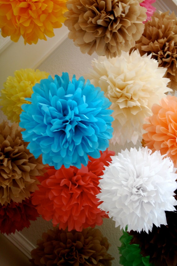 Custom Colors ... 15 tissue paper poms // wedding decorations // diy // birthday // graduation // party decorations Il_570xn