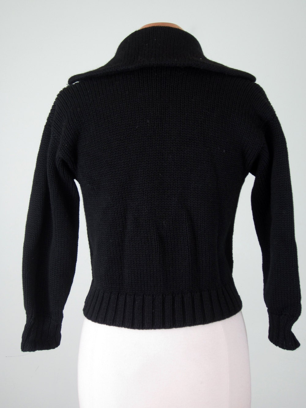 40s sweater / black wool knit cropped button cardigan s m