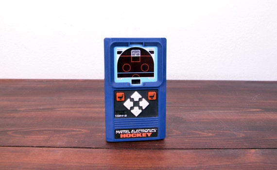 Vintage 1970s Mattel Electronic Hockey Handheld Game