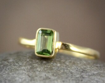 August Birthstone Green Peridot Ring - Regal Rectangular Cut - Vermeil Gold