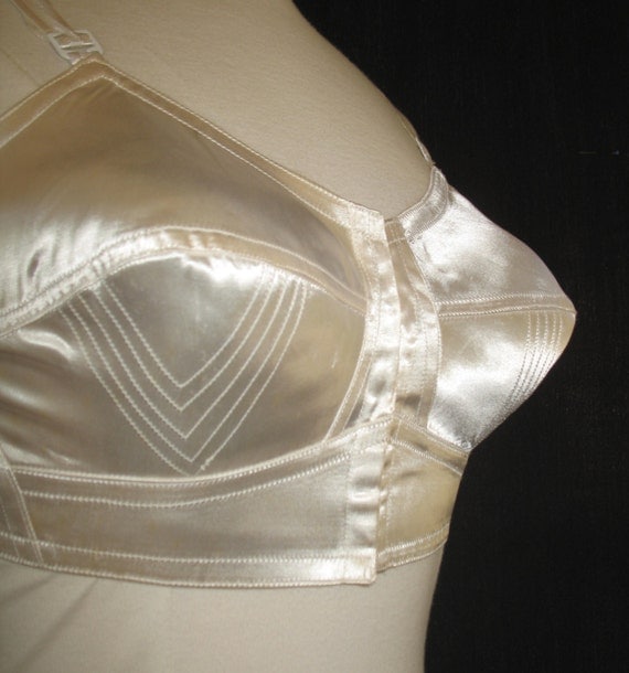 Vintage 1950s Cream Satin Bullet Bra 40 Bust Front 