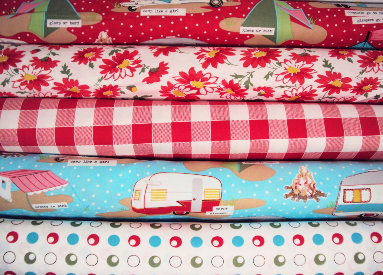 GLAMPING RED Aqua 5 fq Glamour CAMPING quilt fabric Mary Jane