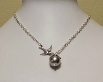 Pearl Pendant Necklace, Statement necklace, Lariat, choker, Silver Sparrow, Gray pearl, Wedding jewelry, Bridal Necklace