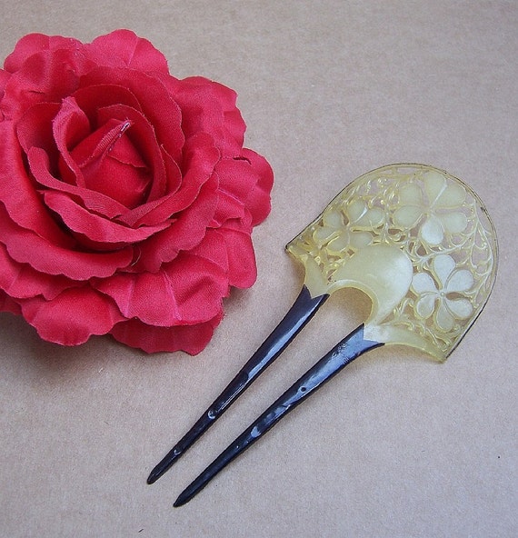 Vintage Japanese Hair Comb Kanzashi Style Openwork Resin Hair