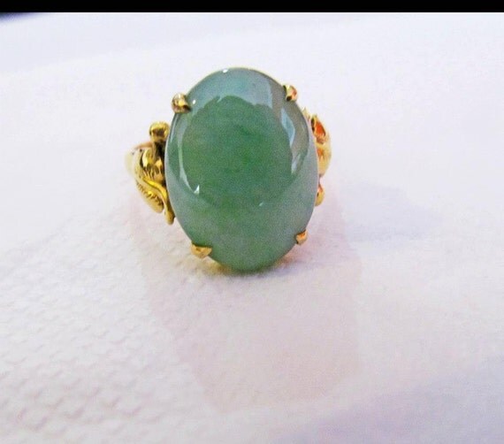 Vintage Estate 14K Apple Green Jade Ring