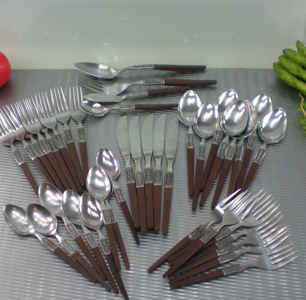 Ekco Eterna LA JOYA Stainless Flatware 41 pieces... Brown