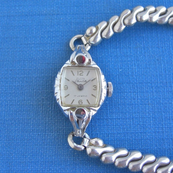 Vintage Lady Elgin Watch / Wristwatch Starlite 17 Jewels by lucra