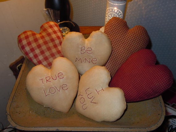 Primitive Valentine Heart Ornies