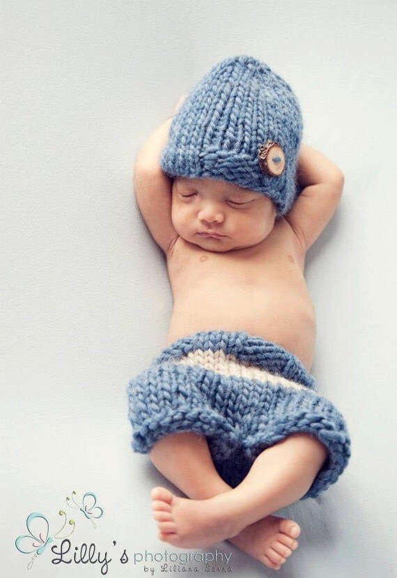 All Listings Sterling Baby Preemie 3-Pack Knot Hat Set tops off your baby's outfit with adorable style and comfort. Made of soft cotton, the cozy hats feature an assortment of fun stripe and geometric prints and keep your baby's head warm.