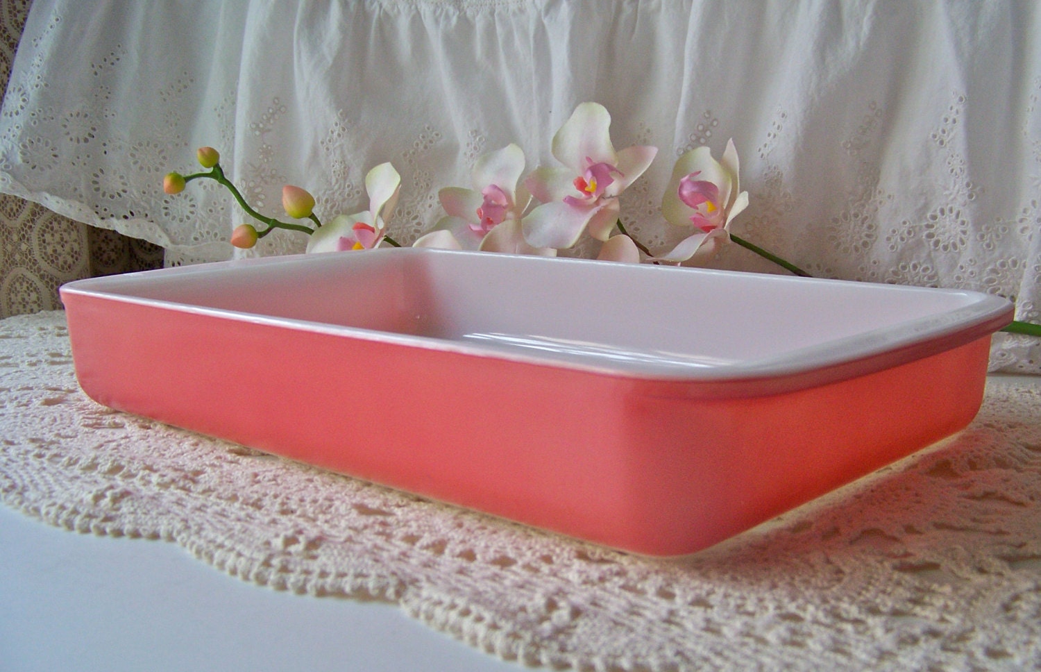 Vintage Pyrex Raspberry Pink Baking Dish
