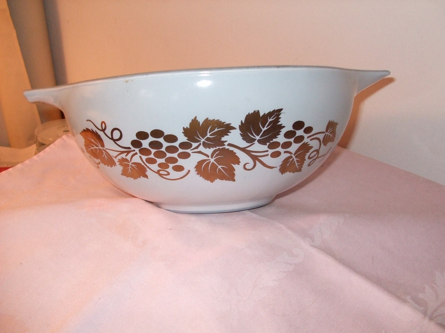 Vintage Pyrex Golden Grapes Chip and Dip Set 441 &444 Haute Juice