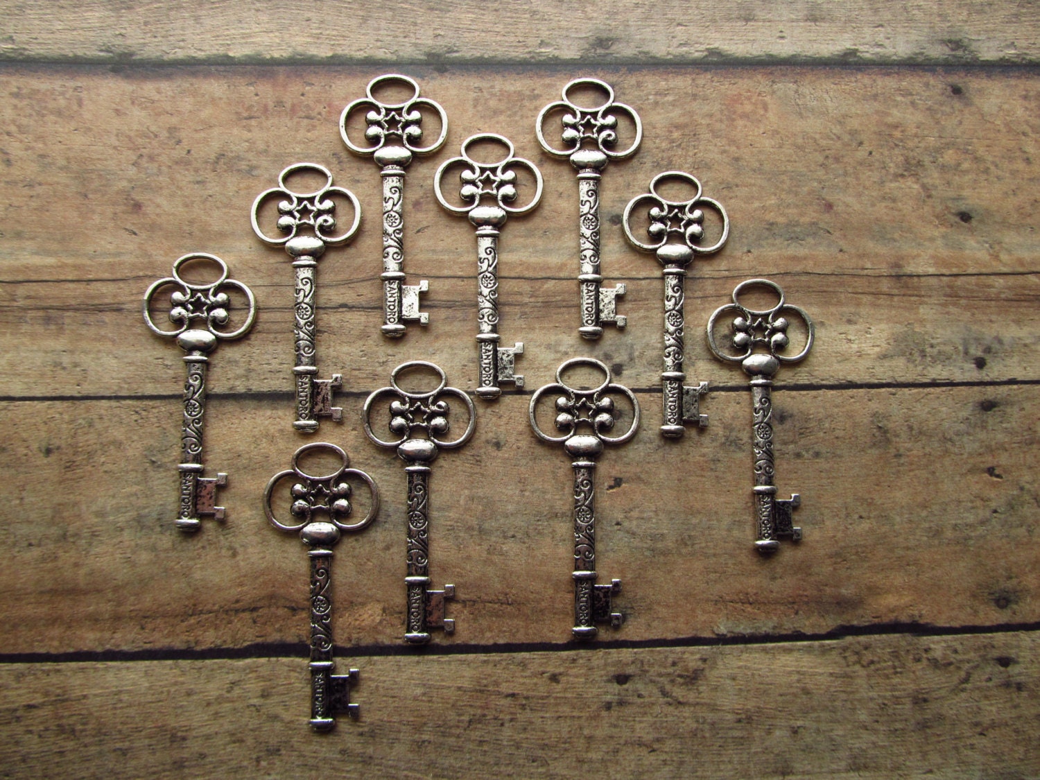 Catalina Antique Silver Skeleton Key Set of 10