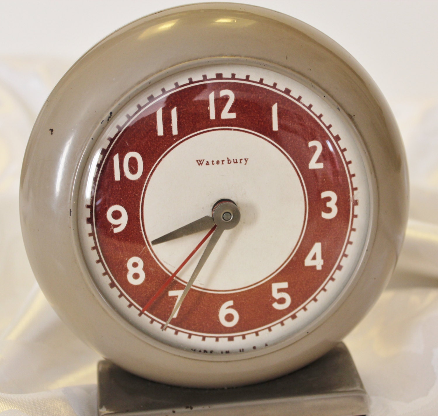 Antique Waterbury Radiolite Travel Alarm Clock Art Deco Metal