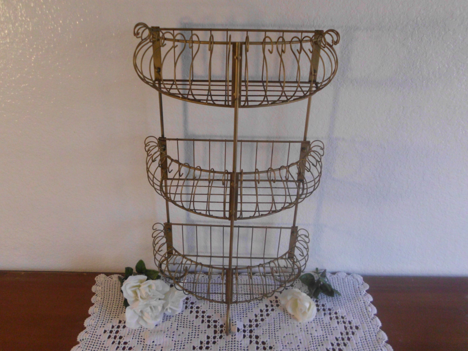 vintage wedding Bridal  Shower  Baby Metal Vintage Display Gold stand Wedding cupcake Stand  Cupcake