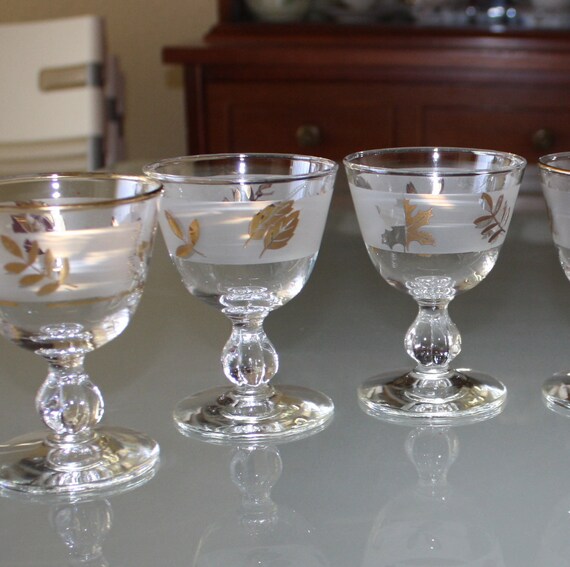 Vintage Libbey Gold Leaf Stemmed Cordials Glassware Set of 6