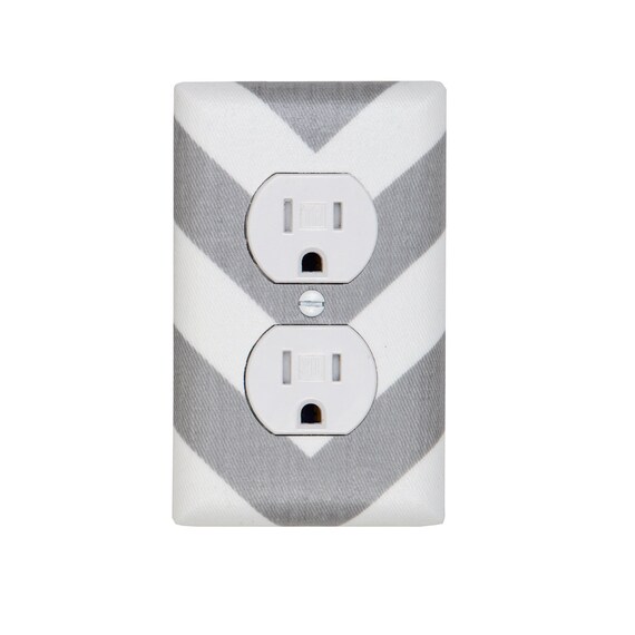 Chevron OUTLET Cover / Gray and White / Zig Zags / Storm Grey