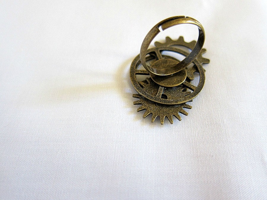 Steampunk Brass Gears and Cogs Ring