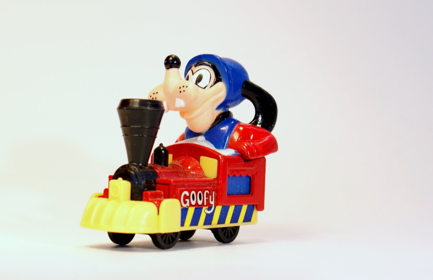 funko goofy train