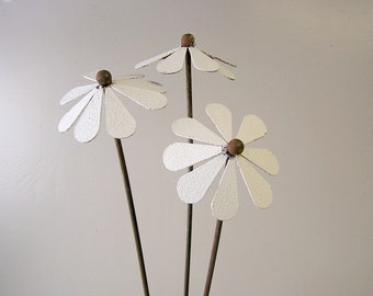 Metal Flower Daisy Set Of 3 Bouquet Garden Art Plant Metal Flower Daisy Set Of 3 Bouquet Garden Art Plant