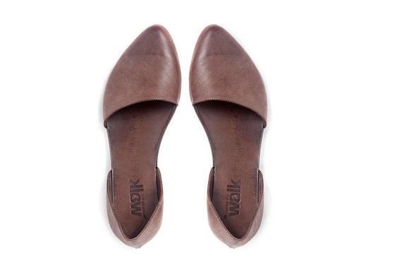 brown flat leather shoes