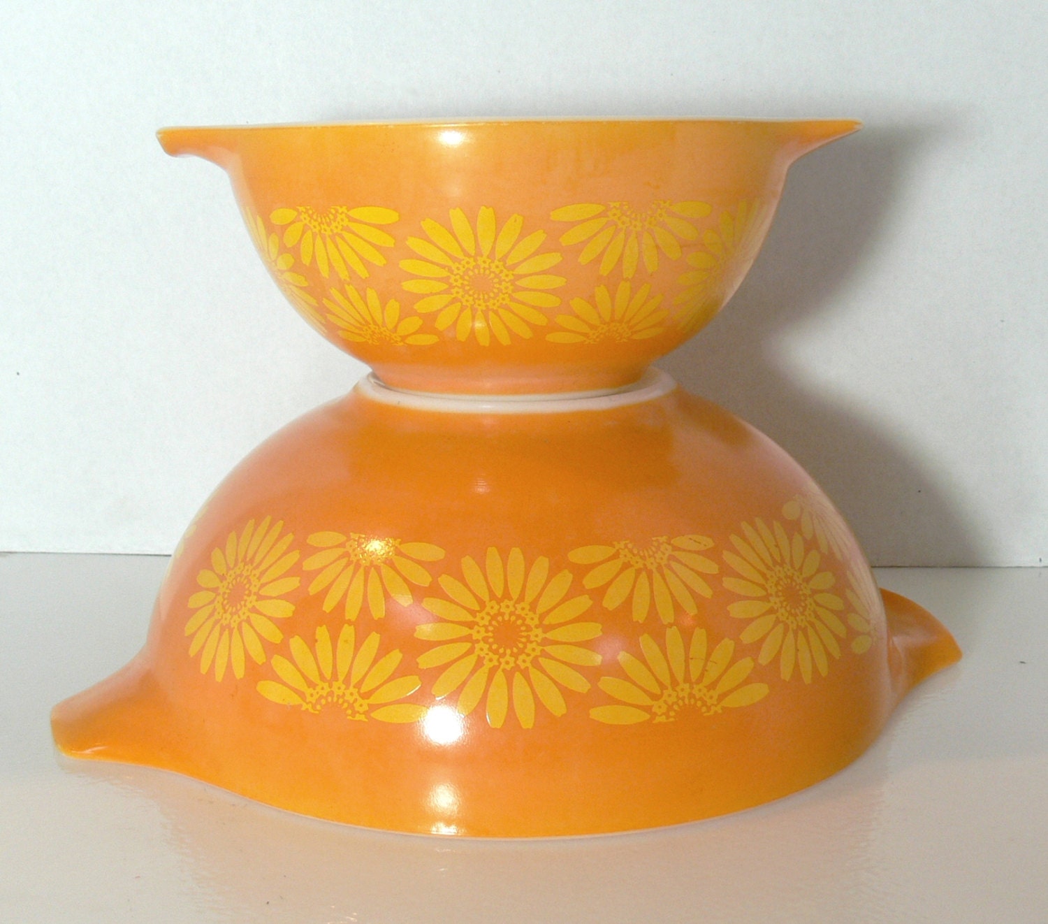 Vintage Pyrex Orange Daisy Sunflower Cinderella Mixing Bowl