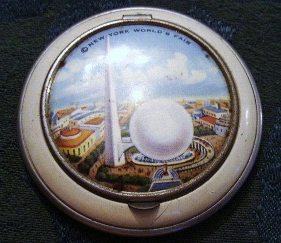 Vintage 1939 New York World's Fair Trylon & Perisphere