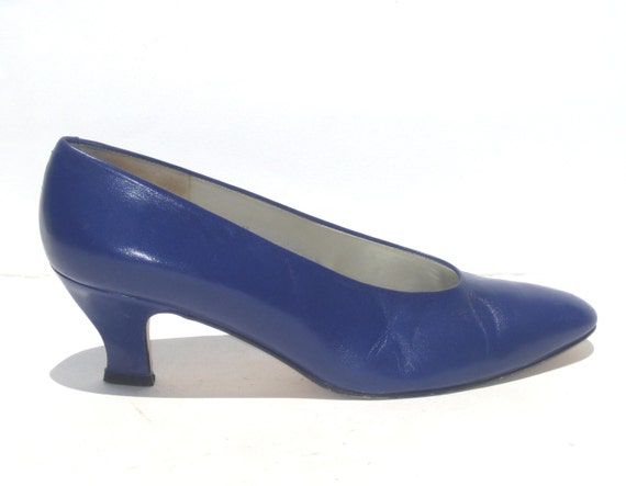 size 8 / 1980s cobalt blue pumps by SplendoreBoutique on Etsy